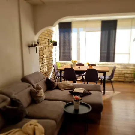 Haus Jelena 1 *